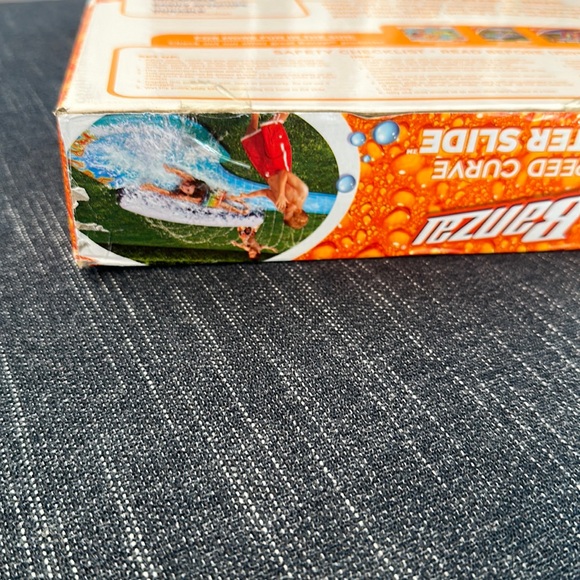 New Banzai Inflatable Speed Curve Backyard Water Slide Slip & Slide Surf Toy - Picture 3 of 4